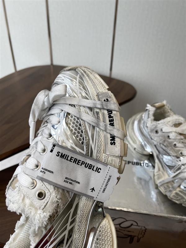 20251128103854783 370